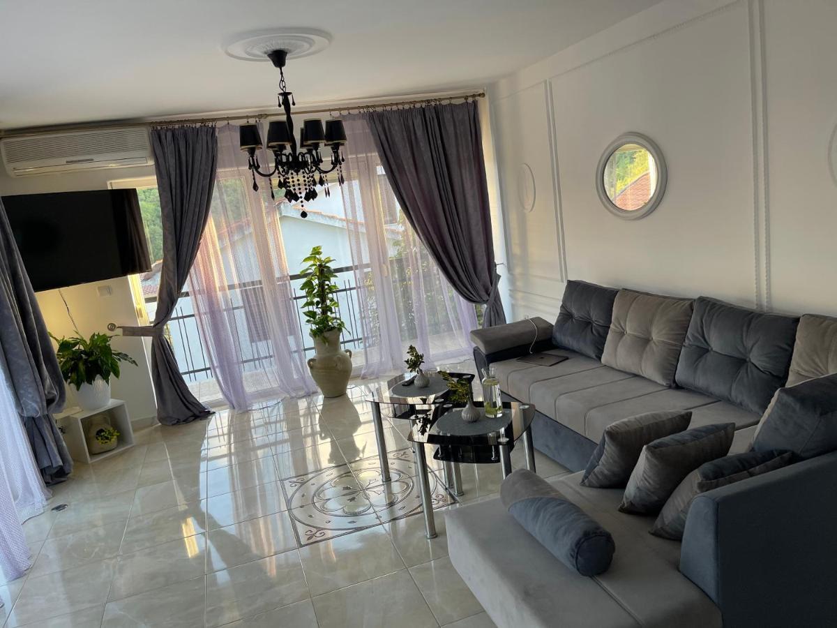 Apartmani Cirovic Luxury Herceg Novi Eksteriør billede