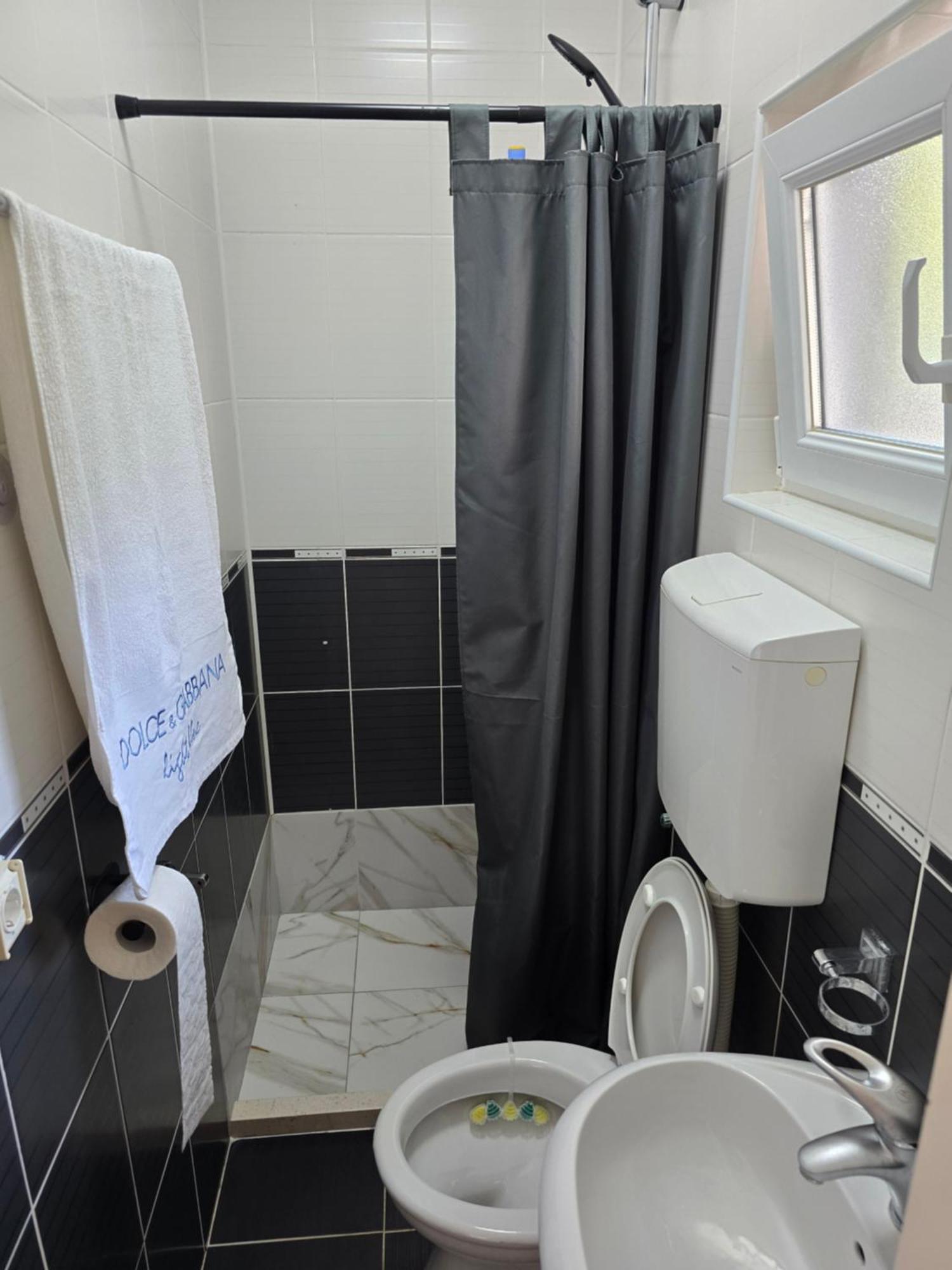 Apartmani Cirovic Luxury Herceg Novi Eksteriør billede